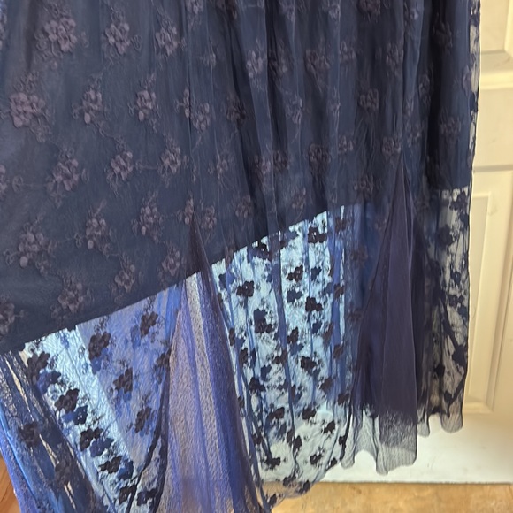 TORRID Maxi Dress Netting with Kick Pleats over Short Slip Size 0 - Picture 2 of 12